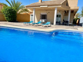 CHALET CON PISCINA A 100m DE LA PLAYA LA MANGA